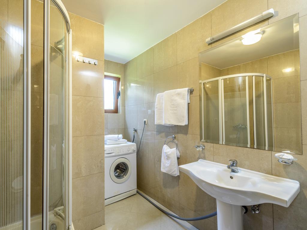 Captain Apartments Budva Room photo